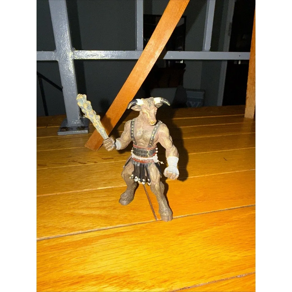 SAFARI LTD. Minotaur - 2007 - Mythical Plastic Figure
